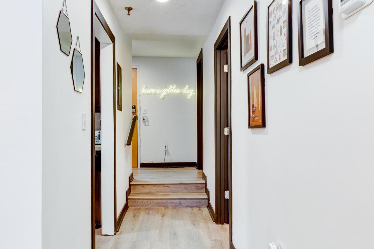 Entire Condo In Downtown Winston Bagian luar foto